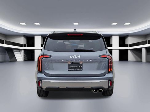Used 2025 Kia Telluride SX image 5