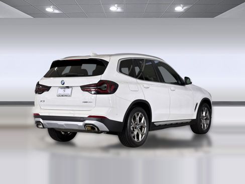 Used 2024 BMW X3 sDrive30i w/ Convenience Package RWD image 9