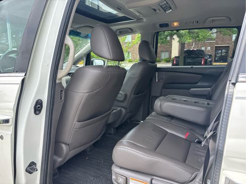 Used 2013 Honda Odyssey Touring image 5