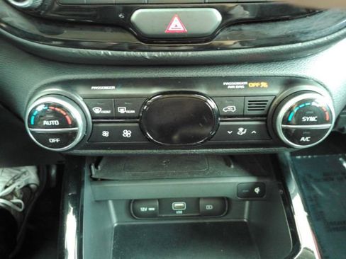 Used 2021 Kia Soul Turbo image 42