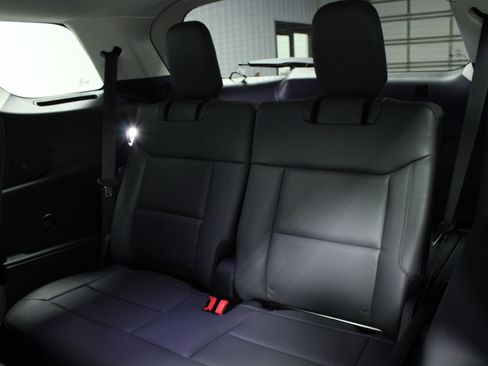 New 2026 Ford Explorer Active w/ Active Comfort Package image 15