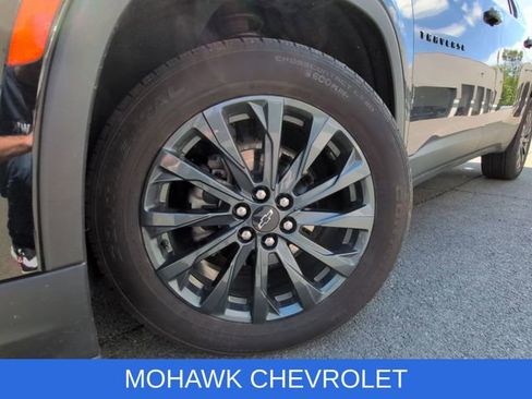 Used 2023 Chevrolet Traverse RS AWD/4WD image 8