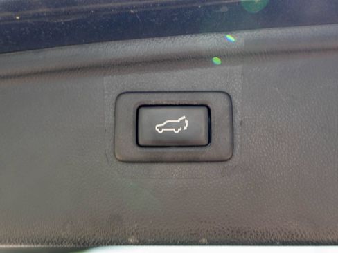 Used 2017 Subaru Outback 2.5i Limited AWD/4WD image 35