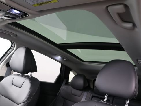 Certified 2025 Hyundai Tucson SEL AWD/4WD image 19