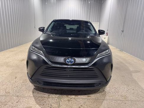Used 2021 Toyota Venza LE w/ Carpet Mat Package (TMS) AWD/4WD image 3