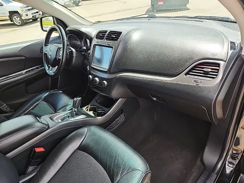 Used 2018 Dodge Journey Crossroad AWD/4WD image 45