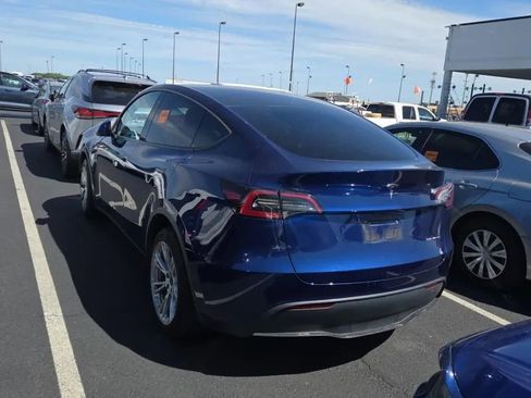 Used 2023 Tesla Model Y Long Range AWD/4WD image 2