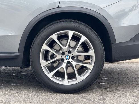 Used 2026 BMW X5 xDrive40i AWD/4WD image 3