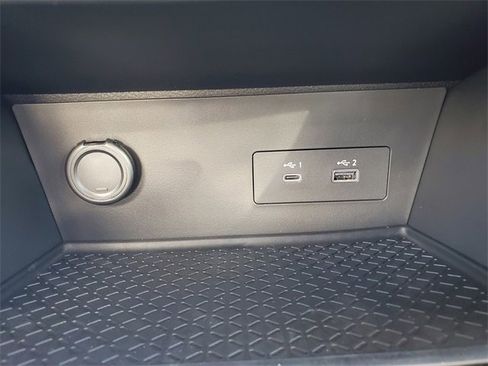 New 2025 Nissan Pathfinder SV w/ SV Premium Package image 19