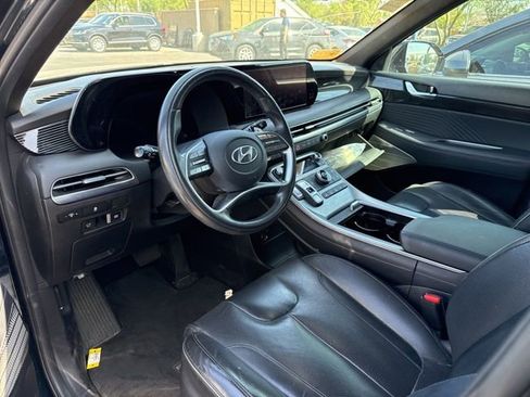 Used 2023 Hyundai Palisade Calligraphy FWD image 4