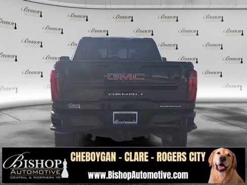 Used 2024 GMC Sierra 2500 Denali w/ Denali Reserve Package image 18