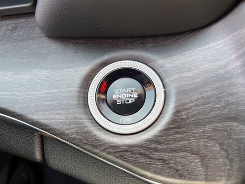 Used 2025 Jeep Grand Cherokee L Overland w/ Luxury Tech Group IV image 73