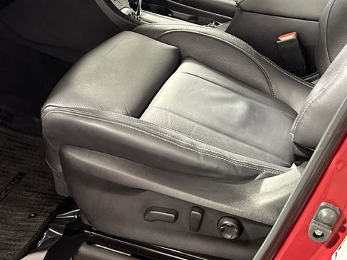 Used 2023 Subaru Ascent Limited w/ Technology Package image 15