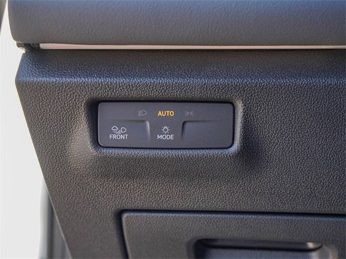 New 2026 Volkswagen Tiguan SEL R-Line image 14