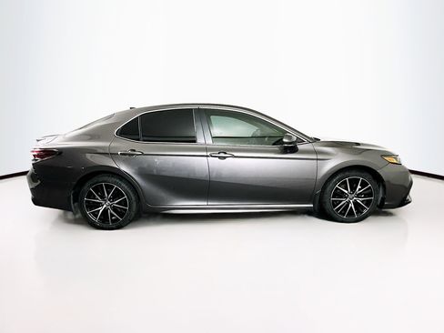 Used 2023 Toyota Camry SE image 10