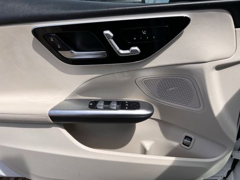 Used 2022 Mercedes-Benz C 300 4MATIC Sedan image 14