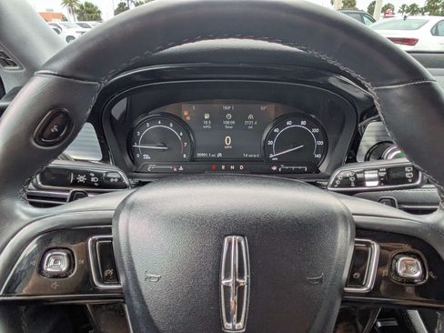 Used 2021 Lincoln Corsair FWD w/ Rear Removable Package Tray image 29