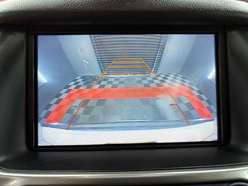 Used 2016 Chevrolet Suburban LTZ image 24