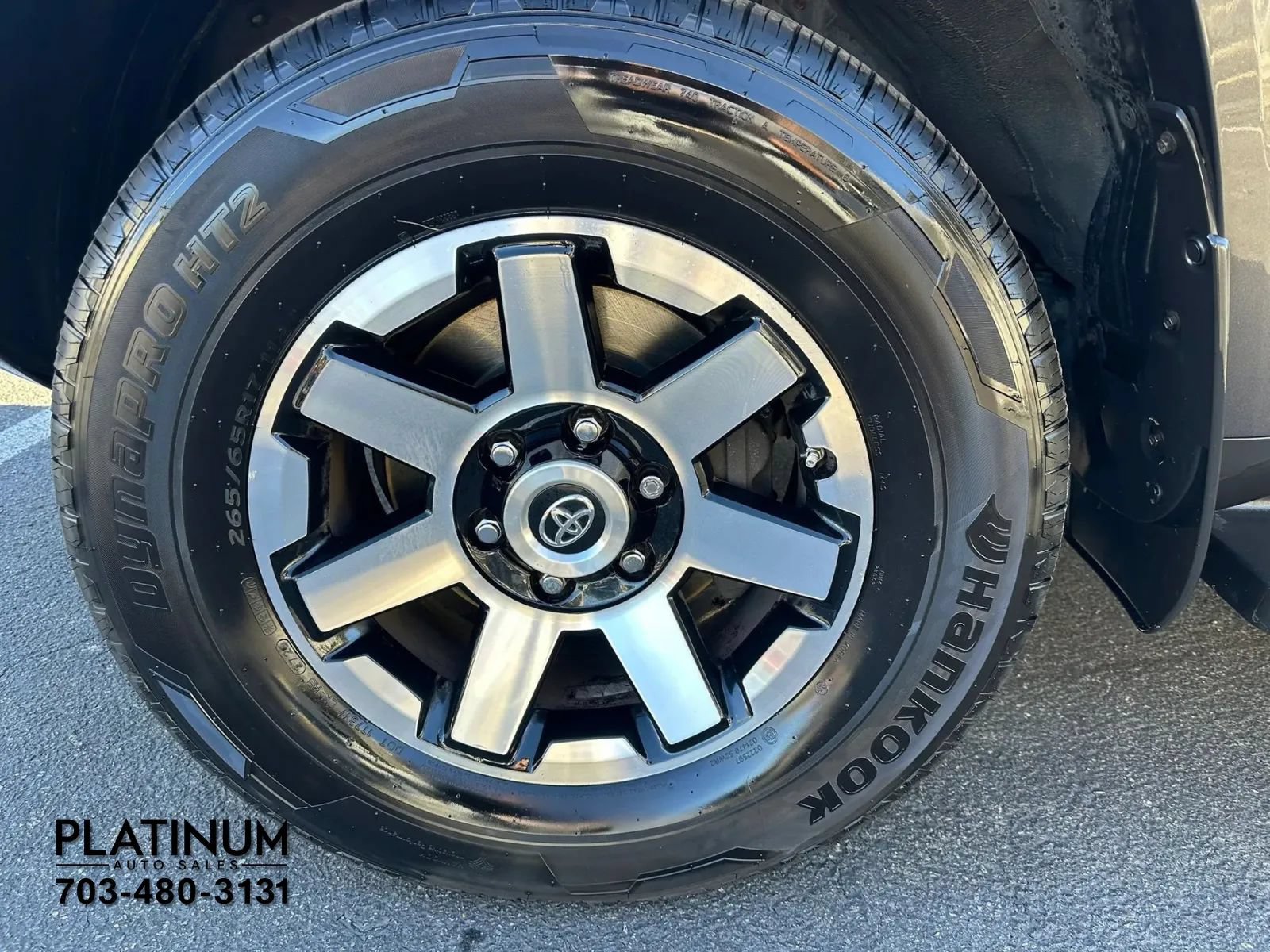 Used 2018 Toyota 4Runner TRD Off-Road AWD/4WD image 22