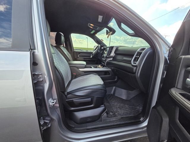 Used 2022 RAM 2500 Big Horn w/ Level C Equiment Group AWD/4WD image 19