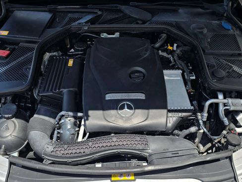 Used 2015 Mercedes-Benz C 300 Sedan image 56