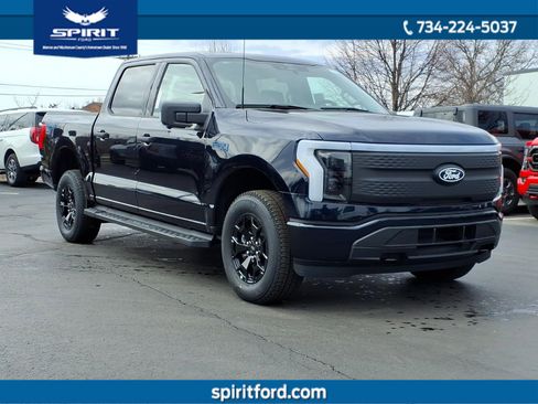 New 2025 Ford F150 Lightning XLT image 3