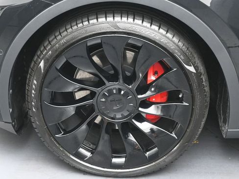 Used 2022 Tesla Model Y Performance AWD/4WD image 36