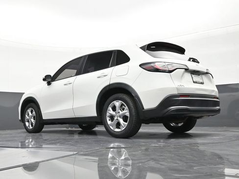 Used 2023 Honda HR-V LX image 22
