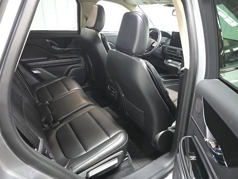Used 2023 Lincoln Corsair AWD image 22