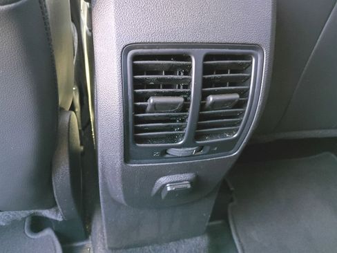 Used 2019 Ford Escape SEL image 8