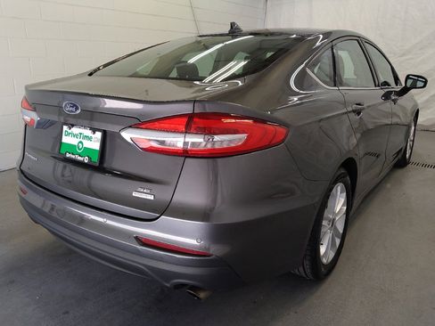 Used 2019 Ford Fusion SE image 9