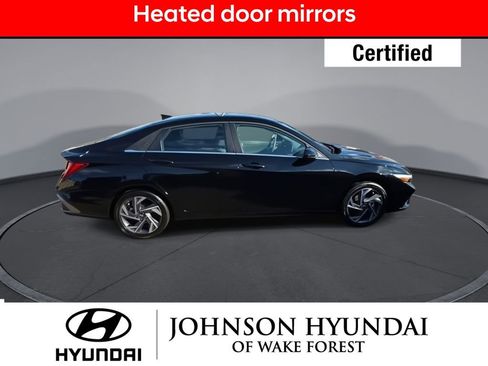 Certified 2025 Hyundai Elantra SEL image 9