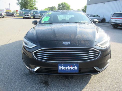Used 2019 Ford Fusion SEL FWD image 2