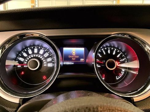 Used 2014 Ford Mustang Premium RWD image 19