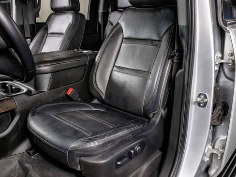 Used 2023 GMC Sierra 3500 Denali w/ Denali Ultimate Package AWD/4WD image 30