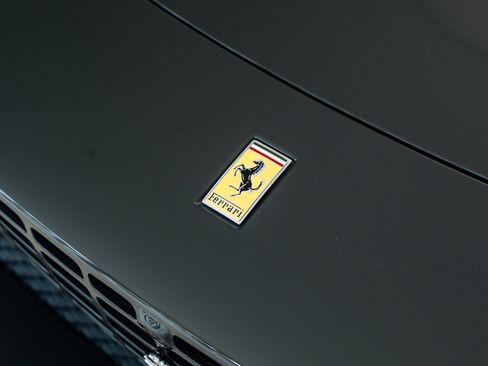 Used 2024 Ferrari Roma Spider image 9