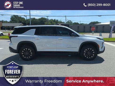 Used 2025 Chevrolet Traverse Z71 w/ Driver Confidence Package AWD/4WD image 8