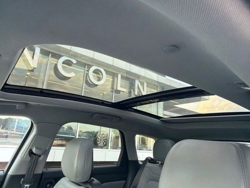 Used 2020 Lincoln Corsair Reserve FWD image 10