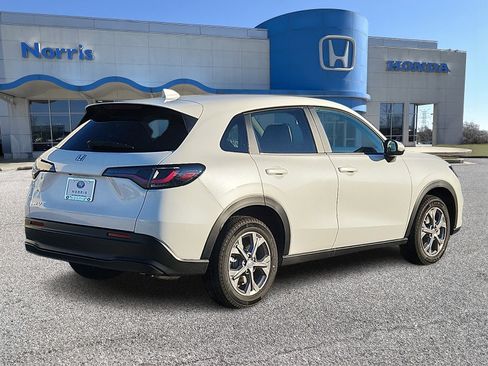 New 2026 Honda HR-V LX image 4