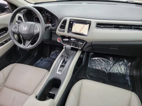 Used 2018 Honda HR-V EX-L image 3