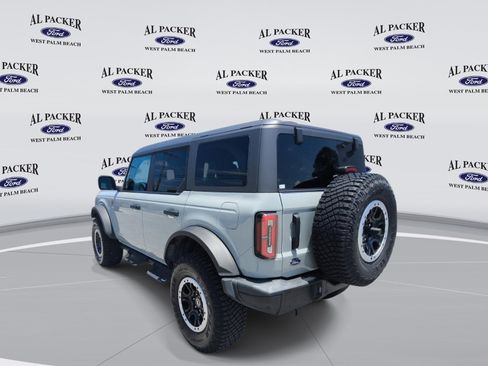 Certified 2023 Ford Bronco Badlands w/ Sasquatch Package AWD/4WD image 4