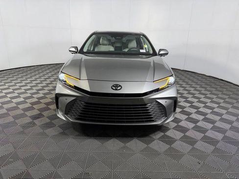 Used 2025 Toyota Camry XLE w/ Premium Plus Package FWD image 11