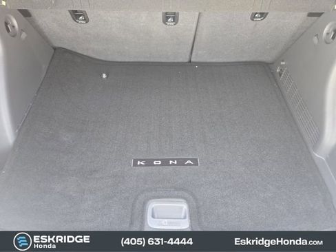 Used 2025 Hyundai Kona Limited FWD image 34