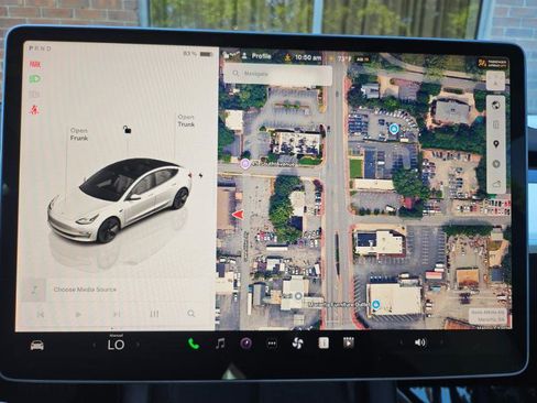 Used 2023 Tesla Model 3 Standard Range image 39