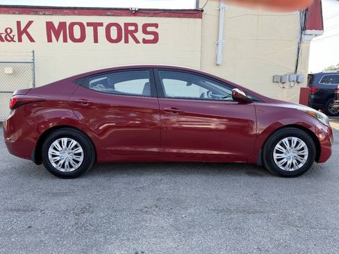 Used 2016 Hyundai Elantra SE FWD image 8