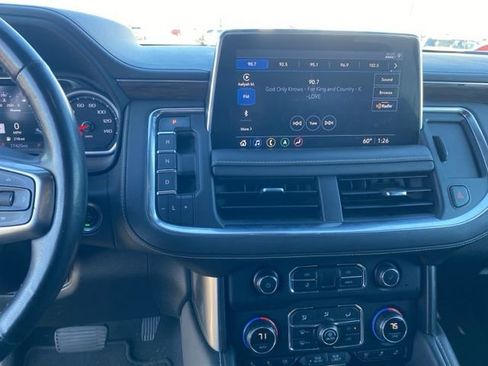 Used 2021 Chevrolet Suburban Premier w/ Premium Package image 12