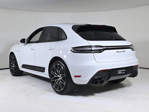 Certified 2022 Porsche Macan GTS image 3