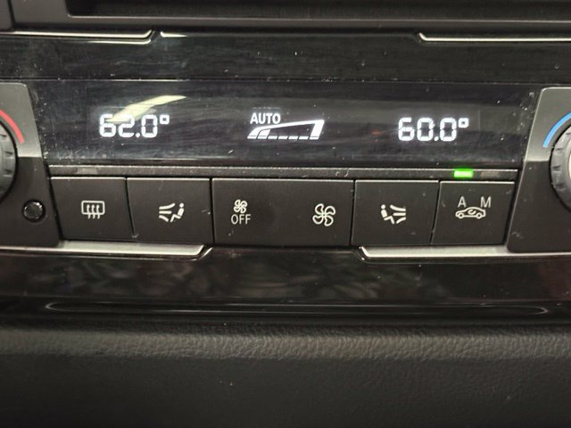 Used 2017 BMW 330i xDrive Sedan AWD/4WD image 37