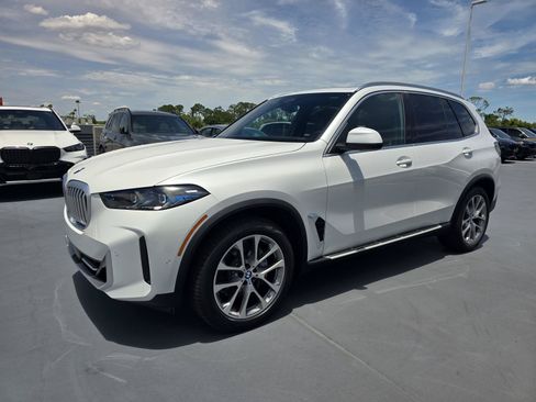 New 2026 BMW X5 xDrive40i w/ Premium Package AWD/4WD image 6