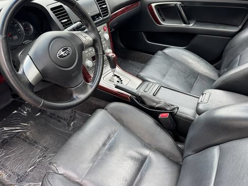 Used 2008 Subaru Outback 2.5i Limited AWD/4WD image 10